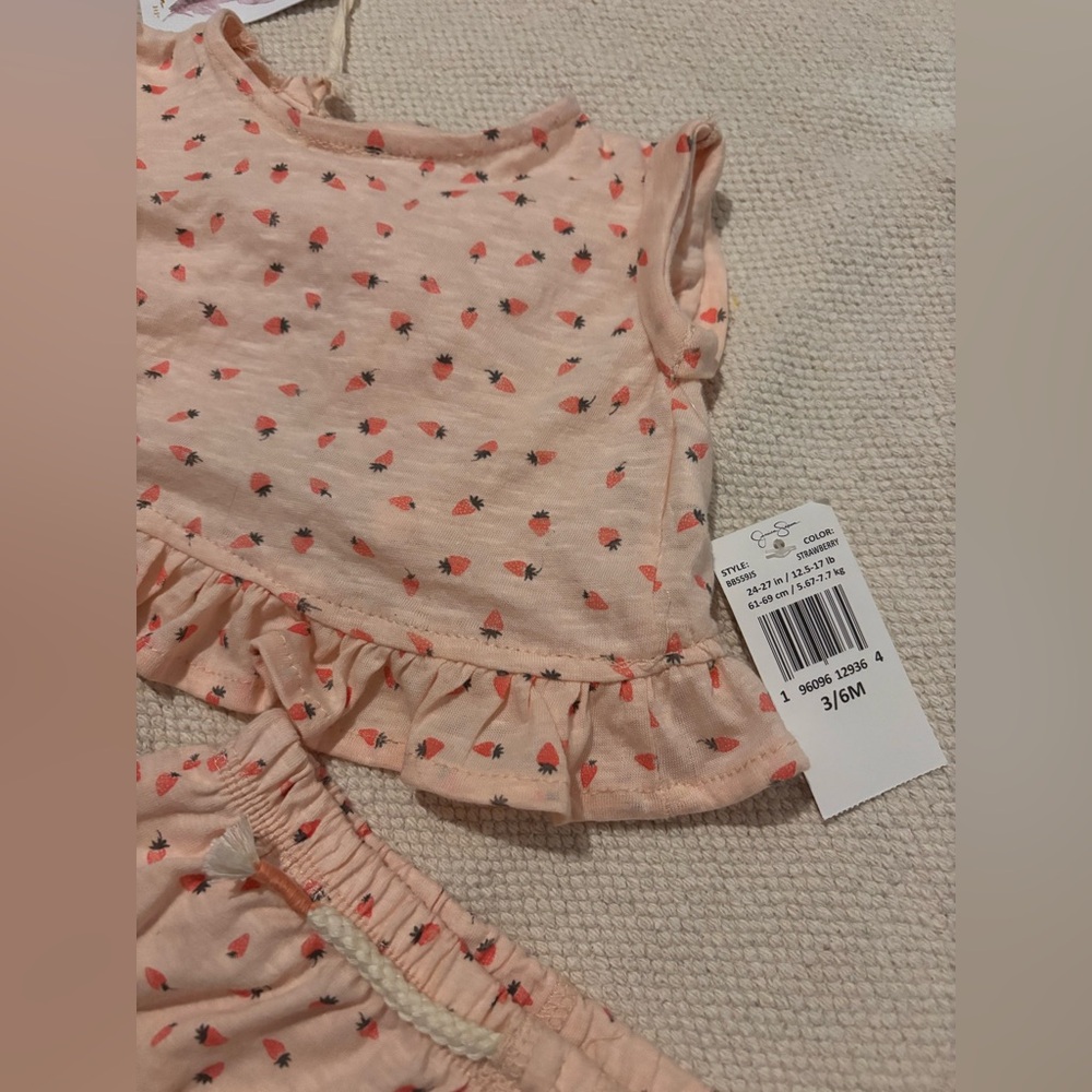 NWT Jessica Simpson Strawberry Print Baby Set - Picture 3 of 3